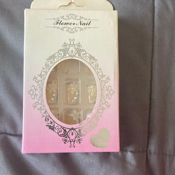 Nails - Picture 1 of 1